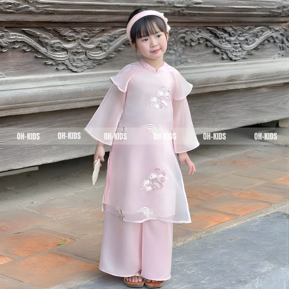ao-dai-be-gai-theu-hoa-noi (1)