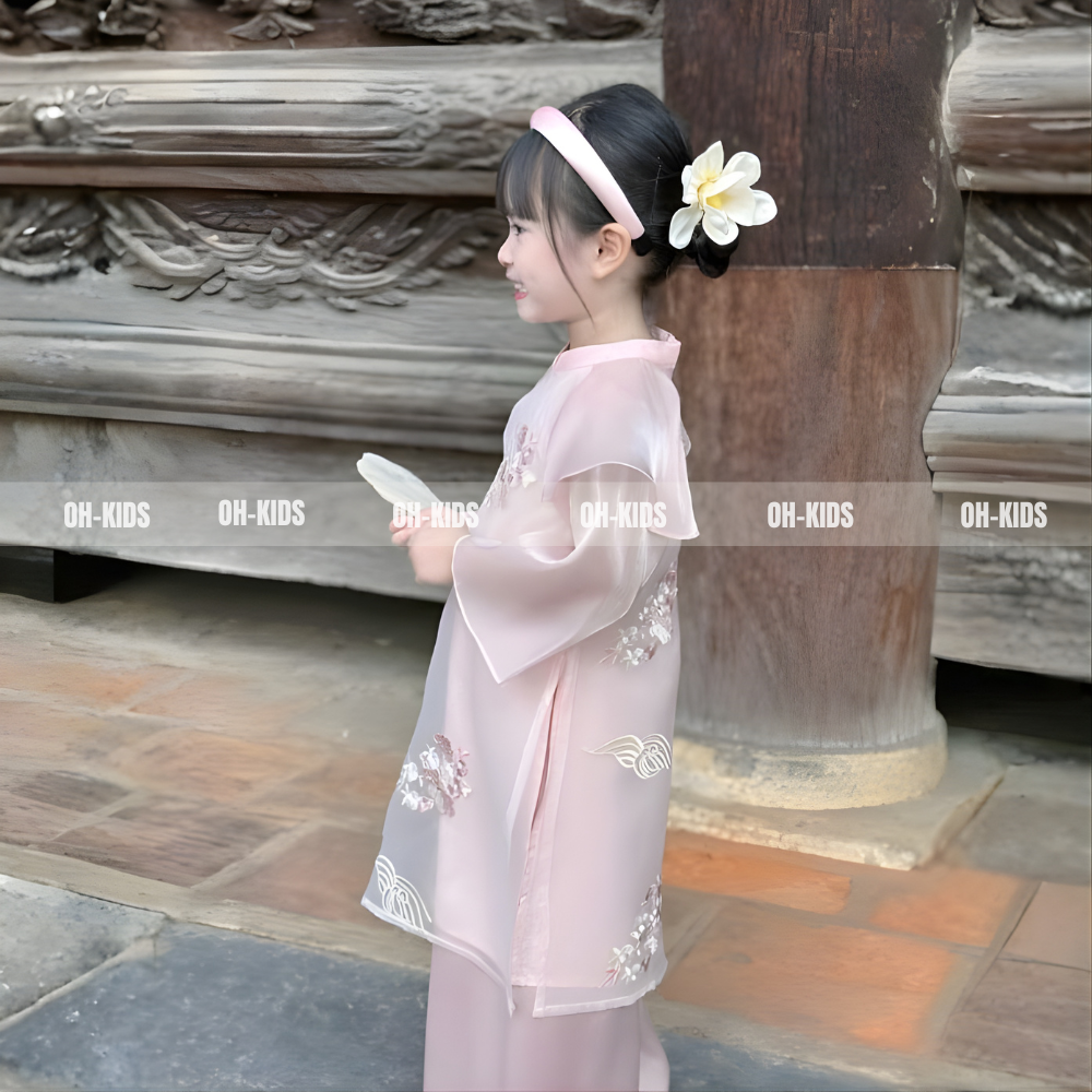 ao-dai-be-gai-theu-hoa-noi (10)